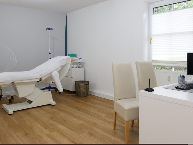 Behandlungszimmer 2